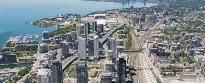 westward aerial view of Toronto