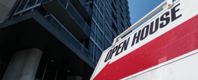 Open House sign depicting rising rate of Canadian home sales